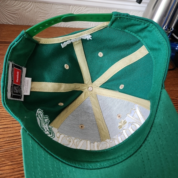 Reebok Vancouver Canucks St. Patrick's Cap Green - Picture 3 of 7
